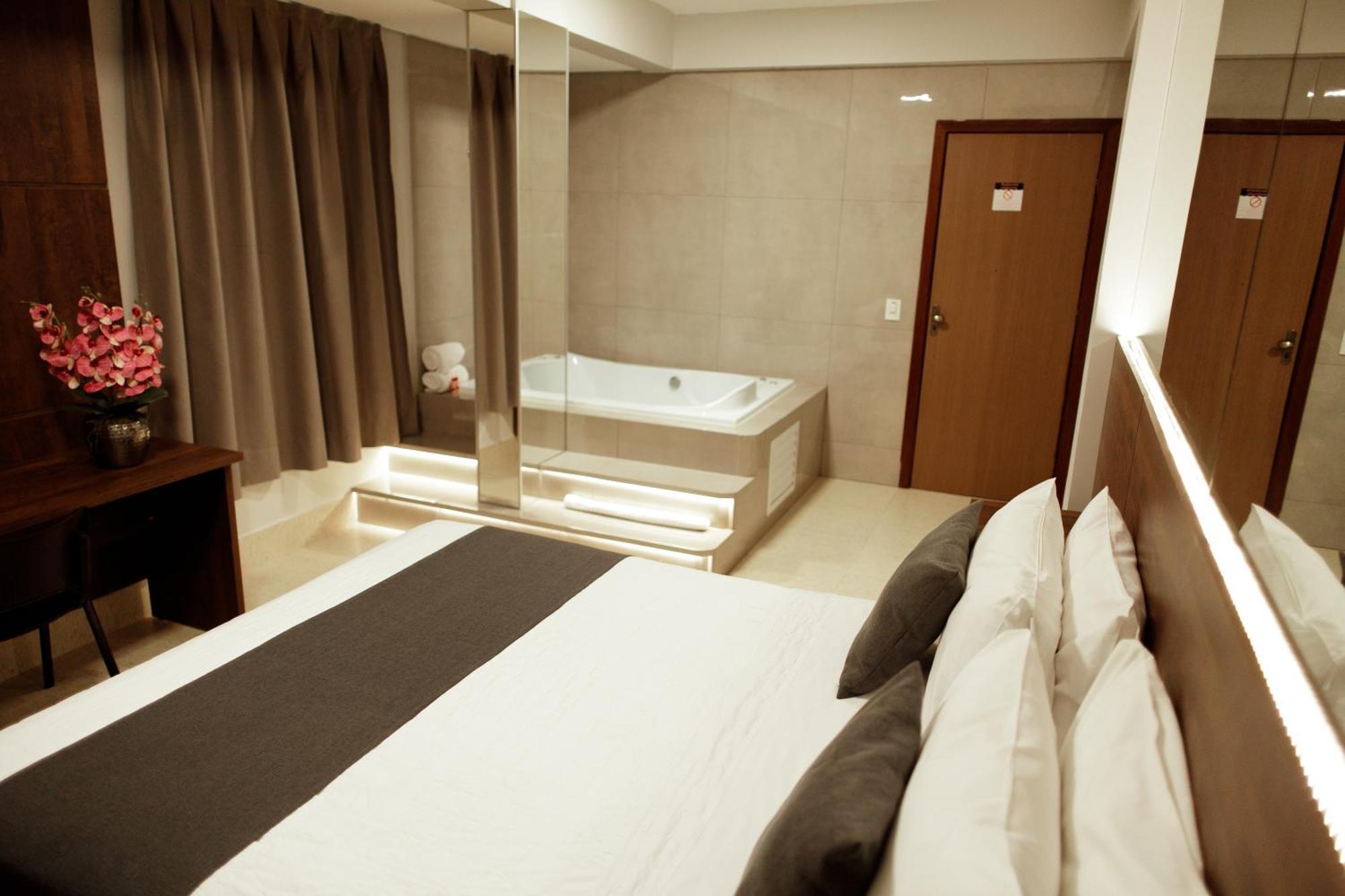 Roma Hotel By H Hoteis - Airport Nucleo Bandeirante Ngoại thất bức ảnh